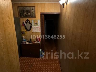 2-комнатная квартира · 54 м² · 6/9 этаж, мкр Юго-Восток, мкр Юго-Восток, 28й микрорайон — базар арай за 19 млн ₸ в Караганде, Казыбек би р-н