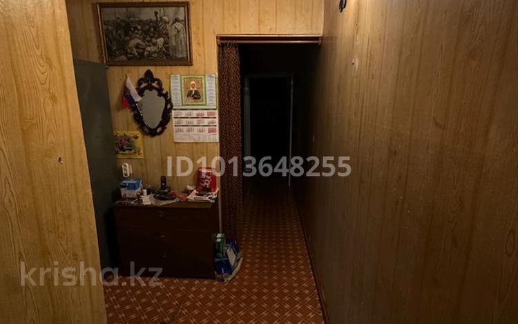 2-комнатная квартира · 54 м² · 6/9 этаж, мкр Юго-Восток, мкр Юго-Восток, 28й микрорайон — базар арай за 19 млн ₸ в Караганде, Казыбек би р-н — фото 2