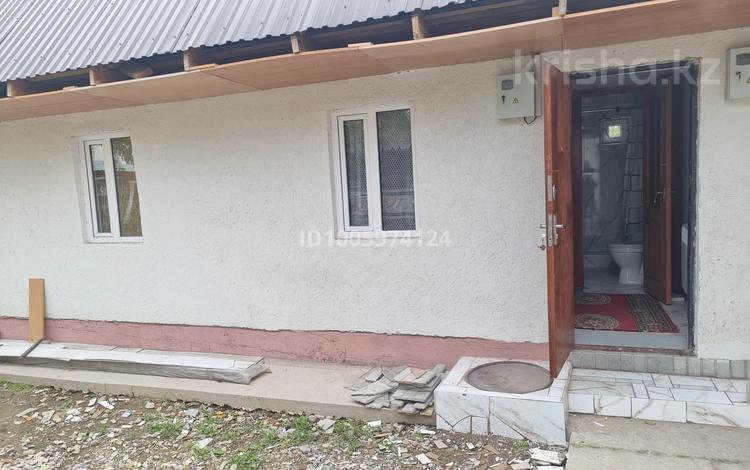 2-комнатная квартира · 24 м² · 1 этаж, мкр Акбулак 101 — Магазин Али за 130 000 ₸ в Алматы, Алатауский р-н — фото 2