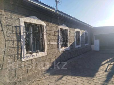 Отдельный дом · 3 комнаты · 100 м² · 8 сот., мкр Новый Город, Черкасская 20 — Вавилова за 40 млн 〒 в Караганде, Казыбек би р-н