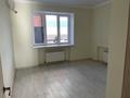 2-комнатная квартира, 77 м², 1/10 этаж, мкр 8, Газизы Жубановой 146 — Народная канцелярия за 31.5 млн 〒 в Актобе, мкр 8