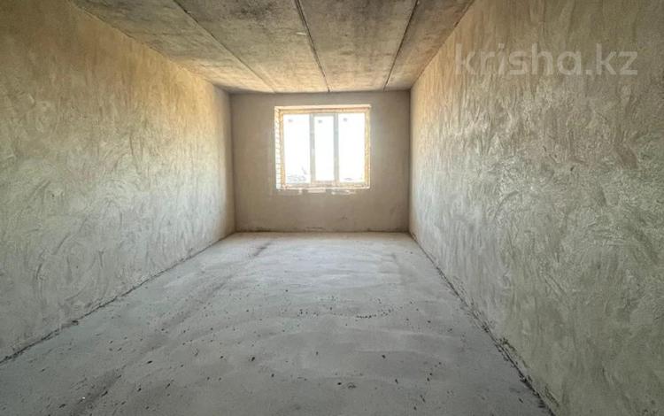 3-комнатная квартира · 100.5 м² · 9/9 этаж, Кеменгер 36 за 25 млн 〒 в Уральске — фото 2