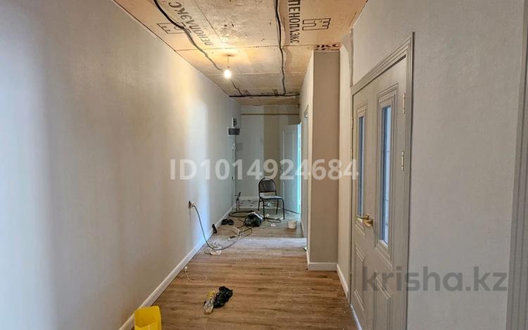 2-бөлмелі пәтер · 80 м² · 1/5 қабат, Байтерек ш/а. 41, бағасы: 22 млн ₸ в Таразе, мкр Байтерек — фото 2