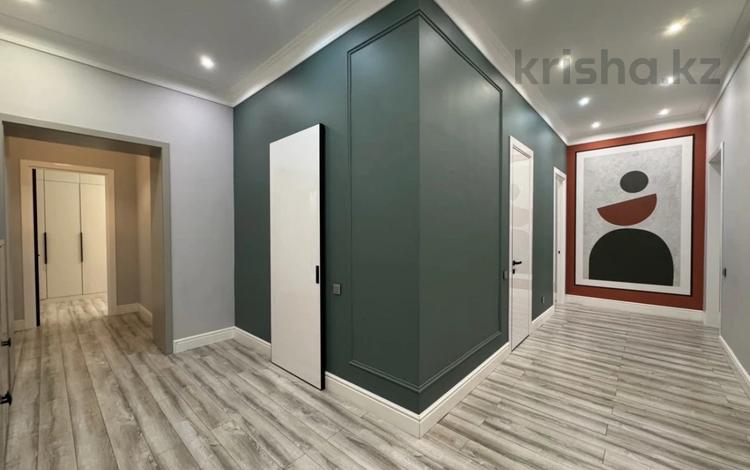 4-бөлмелі пәтер · 172 м² · 2/8 қабат, Умай Ана 15 — Коргалжынское шоссе, бағасы: 153 млн ₸ в Астане, Нура р-н — фото 2