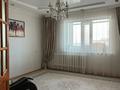 4-комнатная квартира, 80 м², 5/5 этаж, Асылбекова 93 за 25 млн 〒 в Жезказгане