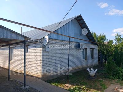 Отдельный дом · 2 комнаты · 75 м² · 10 сот., Курмангазы 69 за 9.5 млн 〒 в Щапово