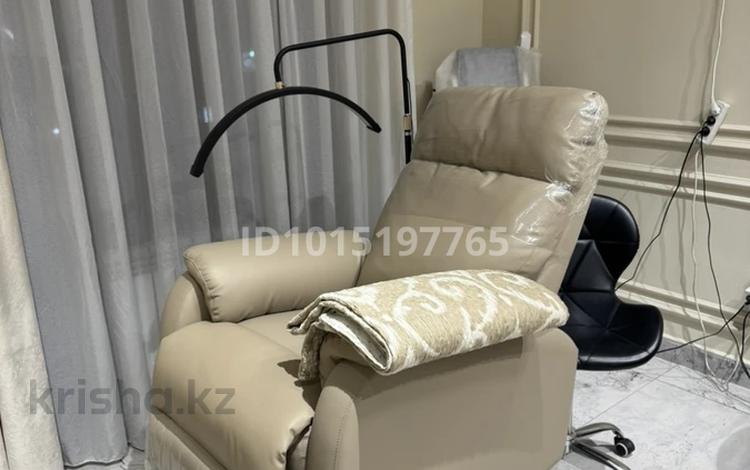Салоны красоты · 48 м² за 110 000 ₸ в Алматы, Бостандыкский р-н — фото 9