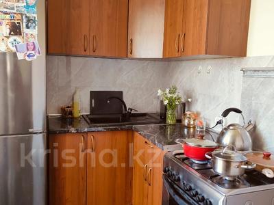 3-комнатная квартира · 60 м² · 5/5 этаж, мкр Казахфильм за 39 млн 〒 в Алматы, Бостандыкский р-н