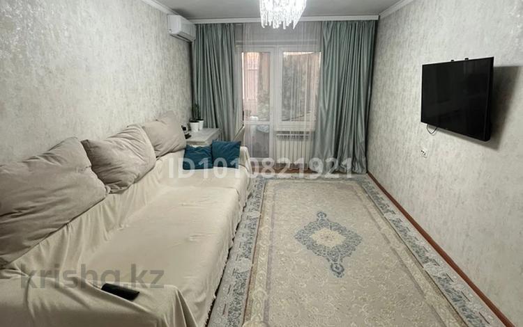 3-бөлмелі пәтер · 70 м² · 3/5 қабат, мкр Аксай-3А 66, бағасы: 46 млн ₸ в Алматы, Ауэзовский р-н — фото 2