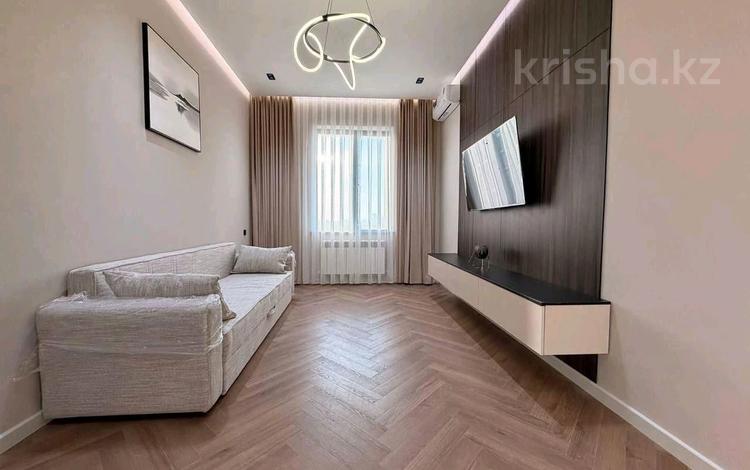 2-комнатная квартира · 56 м² · 3/4 этаж, Тулебаева 125 — Кабанбай батыра Тулебаева за 550 000 ₸ в Алматы, Алмалинский р-н — фото 2
