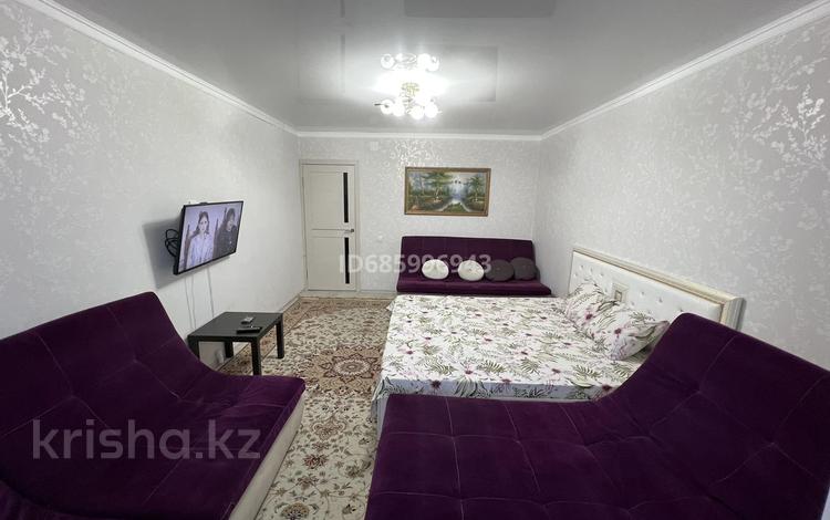 1-комнатная квартира · 40 м² · 1/10 этаж, 5-й мкр 20 за 18 000 〒 в Актау — фото 48