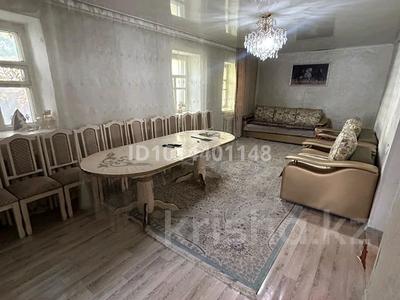 Отдельный дом · 4 комнаты · 100 м² · 10 сот., Найманбаева 100а — 1 квартал трёх этажаканын арт жагында за 5 млн ₸ в 