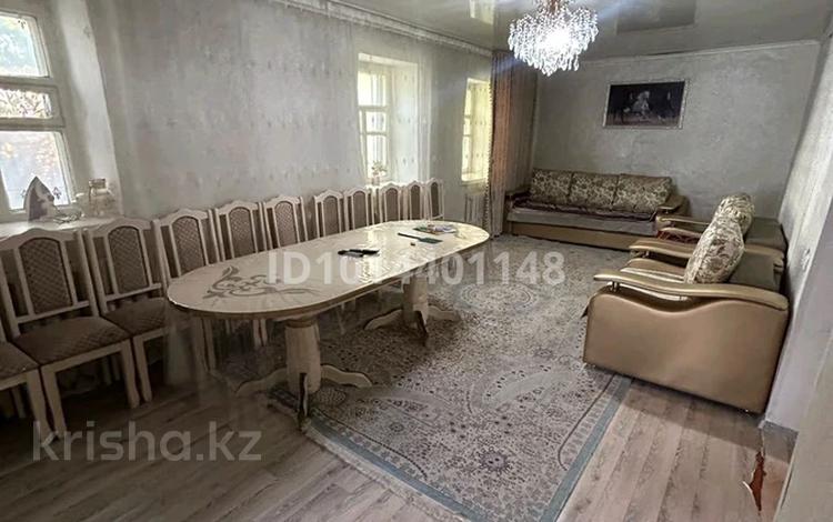 Отдельный дом · 4 комнаты · 100 м² · 10 сот., Найманбаева 100а — 1 квартал трёх этажаканын арт жагында за 5 млн ₸ в  — фото 3