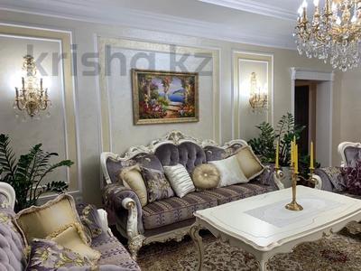 6-бөлмелі пәтер · 400 м² · 1/6 қабат, Омаровой 37, бағасы: 180 млн ₸ в Алматы, Медеуский р-н