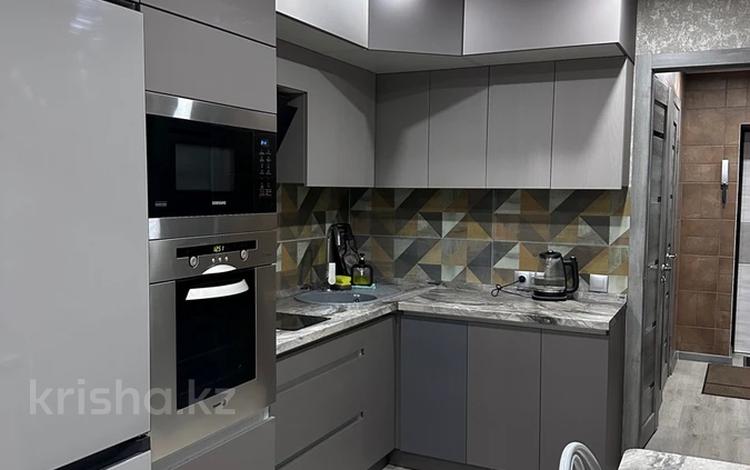 1-бөлмелі пәтер · 40 м² · 4/9 қабат, Орджоникидзе 4, бағасы: 20 000 ₸ в Усть-Каменогорске, Ульбинский — фото 2
