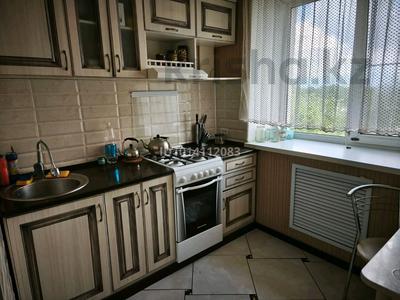 3-бөлмелі пәтер · 60 м² · 5/5 қабат, Нефтяников 23 — яОренбургская, бағасы: 15 млн ₸ в Актобе, мкр Гормолзавод