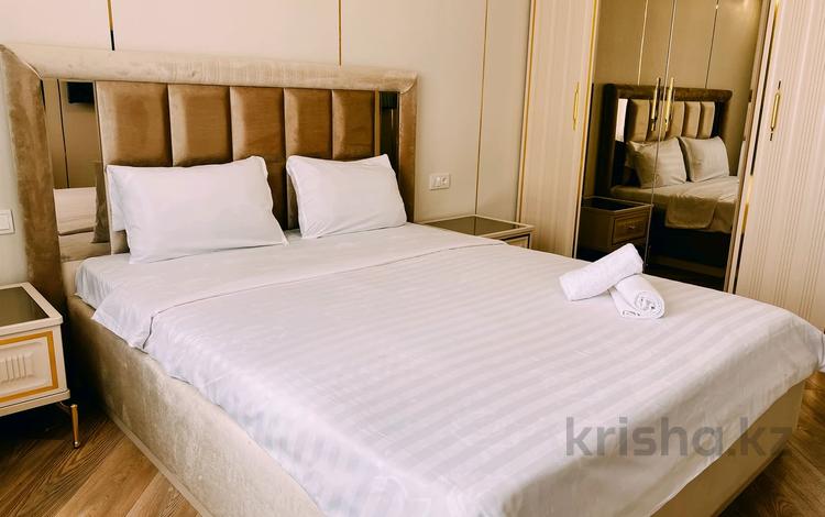 2-комнатная квартира · 60 м² · 12/15 этаж, Райымбека 210 за 22 000 ₸ в Алматы, Алмалинский р-н — фото 25