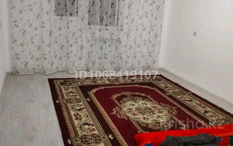 2-бөлмелі пәтер · 70.3 м² · 4/5 қабат, мкр Улы Дала 17 — Кирова базарына қарама қарсы, бағасы: 100 000 ₸ в Таразе — фото 2