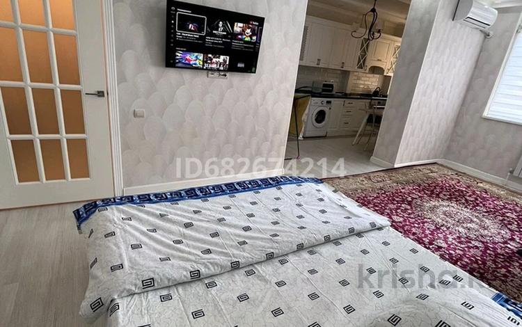1-бөлмелі пәтер · 35 м² · 5/11 қабат, 16-ш/а. 44, бағасы: 10 000 ₸ в Актау, 16-й мкр  — фото 2