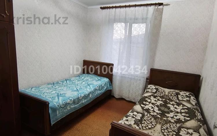 2-комнатная квартира · 42 м² · 4/4 этаж, мкр №10 8а — Алтынсарина джандосова за 250 000 ₸ в Алматы, Ауэзовский р-н — фото 16