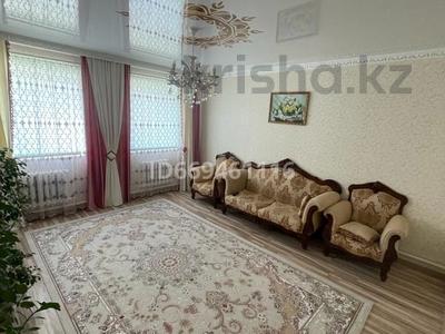 Отдельный дом • 7 комнат • 247 м² • 10 сот., Курмашева 7 — Кызылбалык за 23 млн 〒 в Дамбе