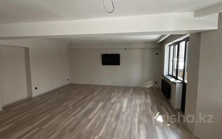 3-бөлмелі пәтер, 118.2 м², 1/5 қабат, мкр Думан-2 19 — Halyk Arena, бағасы: 58 млн 〒 в Алматы, Медеуский р-н — фото 2