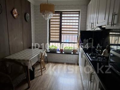 3-комнатная квартира · 100 м², Алдиярова — Роддом на попова за 200 000 ₸ в Шымкенте, Енбекшинский р-н