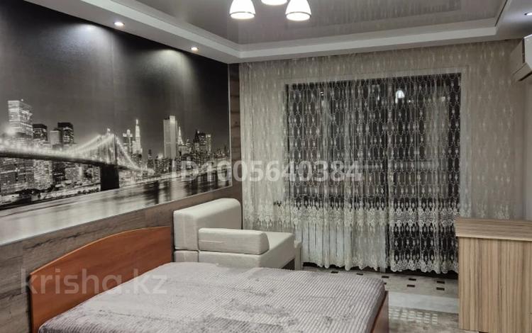 1-бөлмелі пәтер · 38 м² · 3/5 қабат, Нурмакова 65 — Казыбек би, бағасы: 300 000 〒 в Алматы, Алмалинский р-н — фото 2