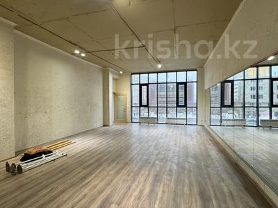 Свободное назначение, офисы, магазины и бутики, склады, общепит, салоны красоты, фитнес и спорт, медцентры и аптеки, образование, развлечения, конференц-залы, кабинеты и рабочие места, студии · 92.4 м² за 700 000 〒 в Астане