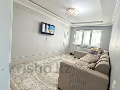 3-комнатная квартира · 90 м², 17-й микрорайон 11а за 250 000 ₸ в Шымкенте, Аль-Фарабийский р-н