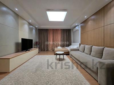 2-комнатная квартира · 75 м² · 4/36 этаж, проспект Кошкарбаева 2 — Момышулы за 35 000 ₸ в Астане, Сарайшык р-н