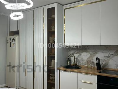 4-бөлмелі пәтер · 100 м² · 6/12 қабат, Сауран 3/1, бағасы: 70 млн ₸ в Астане, Есильский р-н