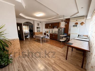 2-бөлмелі пәтер · 60 м² · 8/9 қабат, Назарбаевп 77 — Арбат назарбаева-жибек жолы, бағасы: 48.5 млн ₸ в Алматы, Медеуский р-н