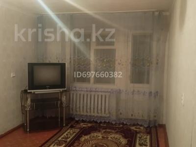 2-бөлмелі пәтер, 45 м², 3/5 қабат, Старый город, 8 март 18а, бағасы: 9.5 млн 〒 в Актобе, Старый город