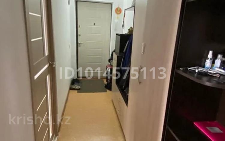 2-комнатная квартира · 60 м² · 6/6 этаж, мкр Нурсая, Абулхаир хан 55 за 160 000 ₸ в Атырау — фото 2
