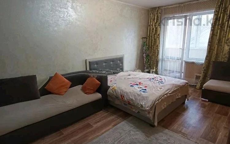 1-бөлмелі пәтер · 33 м² · 2/5 қабат, Ақсай-2 ш/а. 45, бағасы: 24 млн ₸ в Алматы, Ауэзовский р-н — фото 2