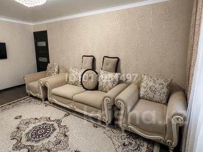 3-комнатная квартира · 63 м² · 4/5 этаж, Майкудук, 17й микрорайон 51 — Рядом Реал, остановка Ласточка, детский сад Алданыш, Балапан за 17 млн ₸ в Караганде, Алихана Бокейханова р-н