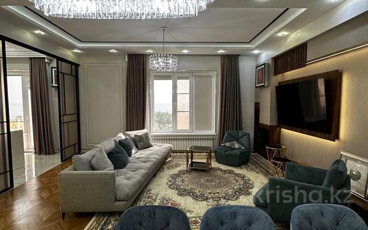 5-комнатная квартира · 222 м², Мкр. 7А 25 за 170 млн ₸ в Актау, 18-й мкр  — фото 2