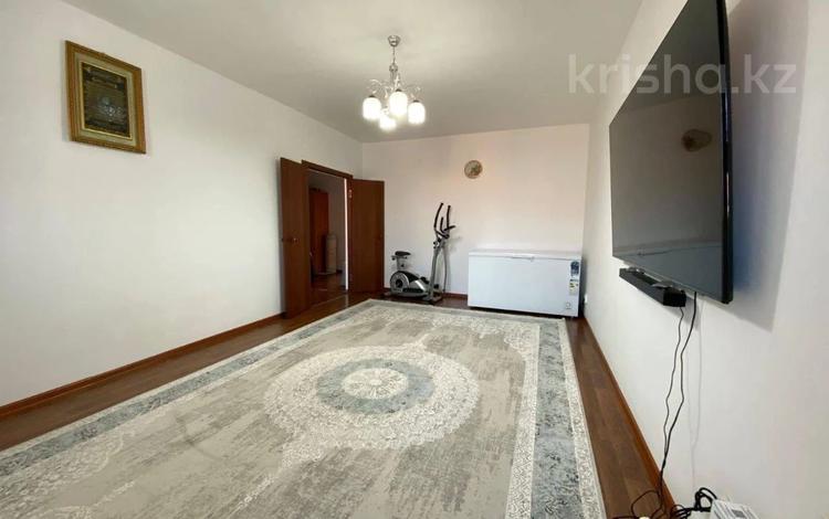 3-комнатная квартира · 86 м² · 4/5 этаж, Сарыарка 9/14 за 30.6 млн ₸ в Кокшетау — фото 2