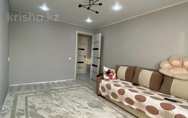 2-бөлмелі пәтер · 40.7 м² · 5/9 қабат, мкр Омега, Тайманова 221/1, бағасы: 11.5 млн ₸ в Уральске — фото 2