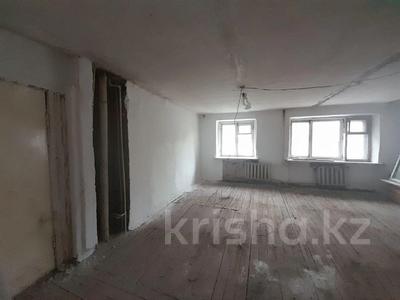 4-комнатная квартира, 90 м², 1/5 этаж, АБАЯ за 10 млн 〒 в Темиртау