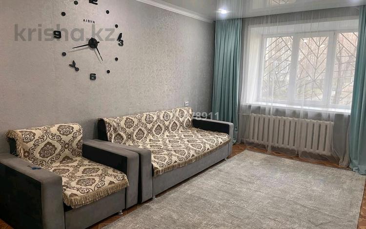 2-бөлмелі пәтер · 48 м² · 1/5 қабат, Микояна 12, бағасы: 140 000 ₸ в Усть-Каменогорске — фото 2