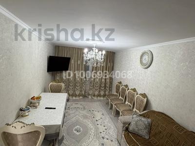 3-бөлмелі пәтер · 64 м² · 4/5 қабат, Ларина 7, бағасы: 18 млн ₸ в Уральске