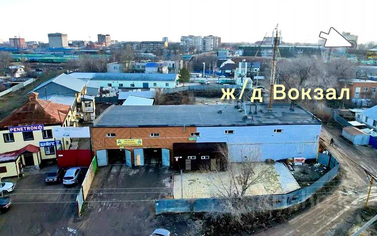 Свободное назначение, офисы, азс, автосервисы и автомойки, общепит, бани, гостиницы и зоны отдыха · 1000 м² за 130 млн ₸ в Уральске — фото 3