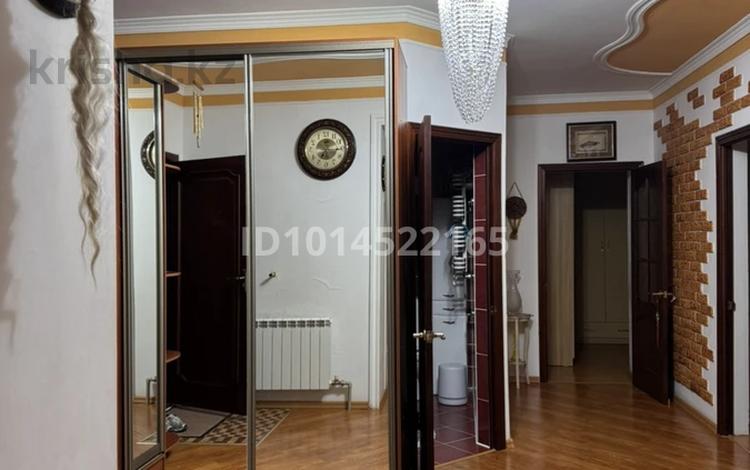 4-бөлмелі пәтер · 113 м² · 4/6 қабат, Владимирского 2в — Областной роддом, бағасы: 350 000 ₸ в Атырау — фото 4