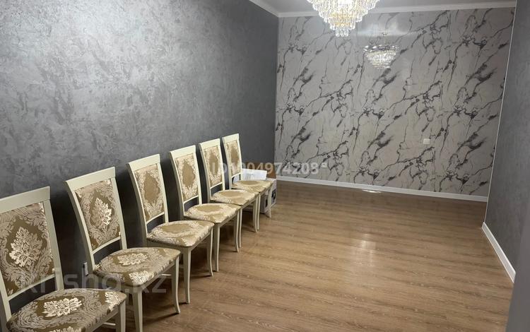 3-комнатная квартира · 79.4 м² · 1/5 этаж, г.Туркестан 17 за 35 млн 〒 — фото 2