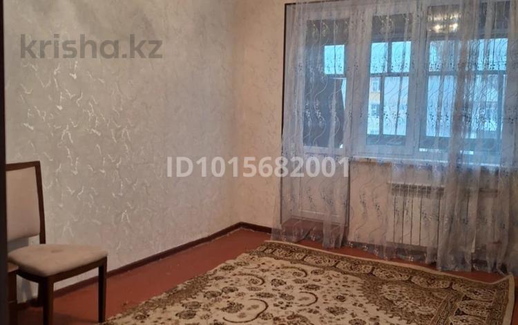 1-комнатная квартира · 42 м² · 4/5 этаж, мкр Самал 39 за 10 млн ₸ в Таразе — фото 2