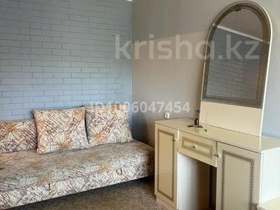 1-комнатная квартира · 30.4 м² · 2/5 этаж, мкр Юго-Восток, Республики 20 за 13 млн 〒 в Караганде, Казыбек би р-н