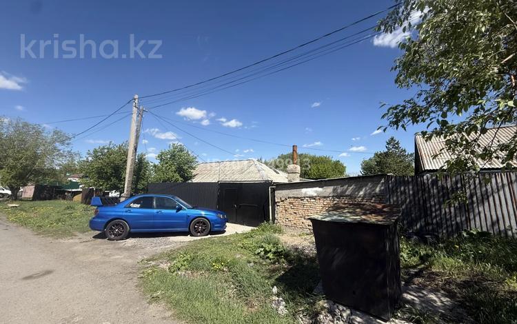Үйдің бір бөлігі · 4 бөлме · 70 м² · 4.62 сот., мкр Михайловка , Нахимова 8 — Не далеко остановка строительная, бағасы: 15.5 млн ₸ в Караганде, Казыбек би р-н — фото 2