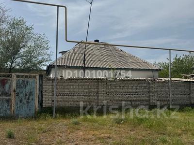 Жеке үй · 4 бөлме · 100 м² · 10 жүзд., Муратбаева 256, бағасы: 10 млн ₸ в Шу